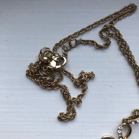 Vintage gold & diamond looped cross necklace - Picture 3 of 7